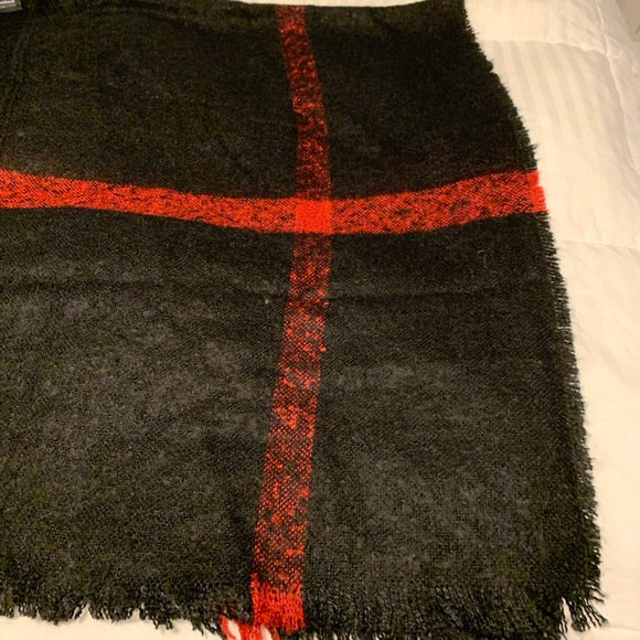 Soft wrap one size. Never worn - Picture 12 of 12